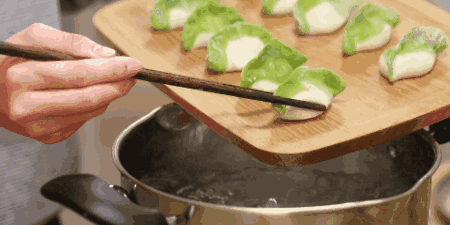 undefined 54081631798228.gif